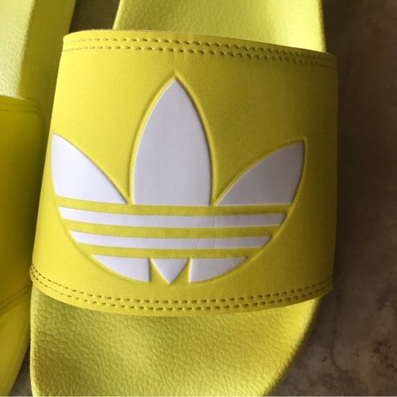 Adidas Adilette Lite Slides Unisex Size Mens 8 Womens 9 - Picture 3 of 7